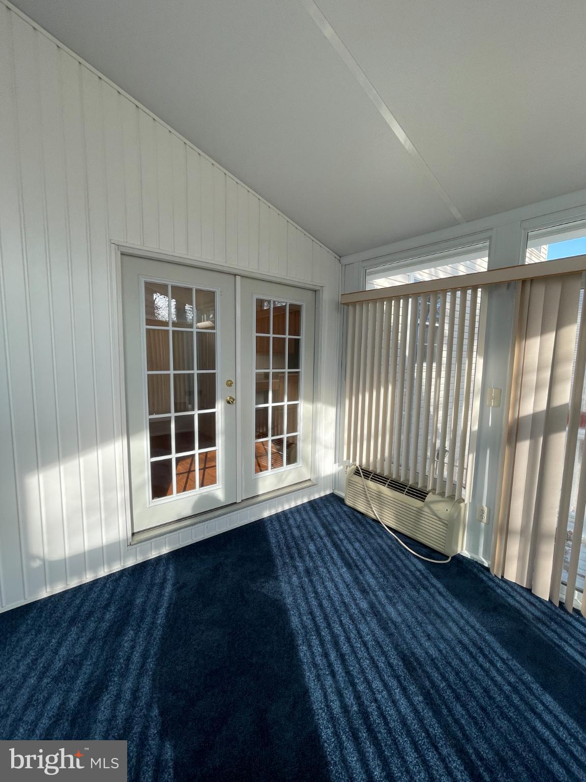 DISNEY ESTATES - Residential