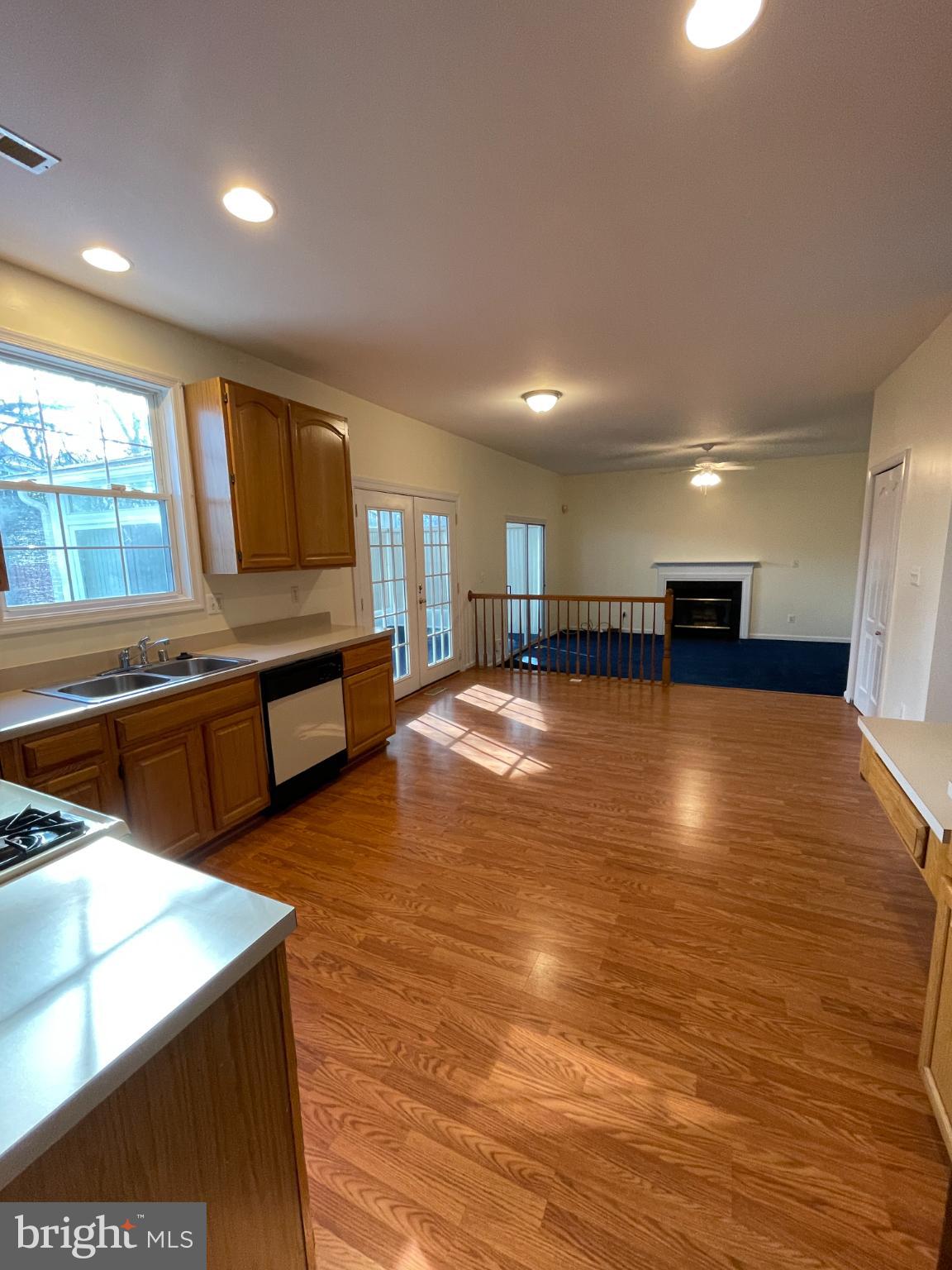 DISNEY ESTATES - Residential