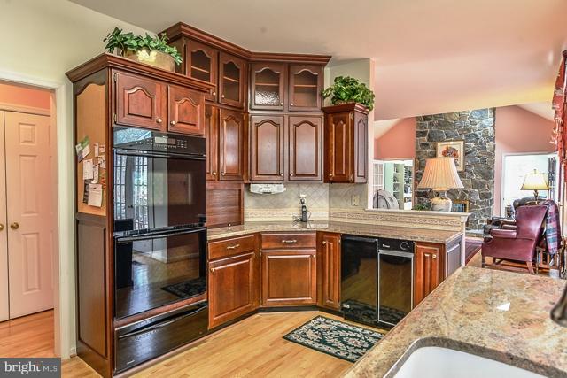 CROSSPOINTE - Residential