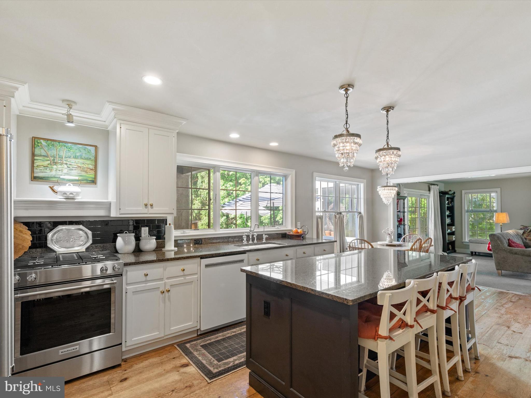 744 GOOSE NECK DRIVE