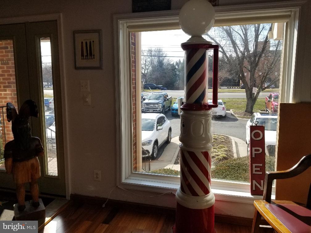 LEIGH CORNERS - Commercial Lease