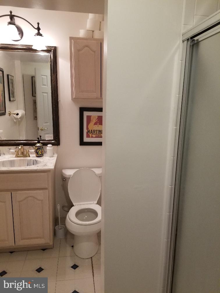 LEIGH CORNERS - Commercial Lease