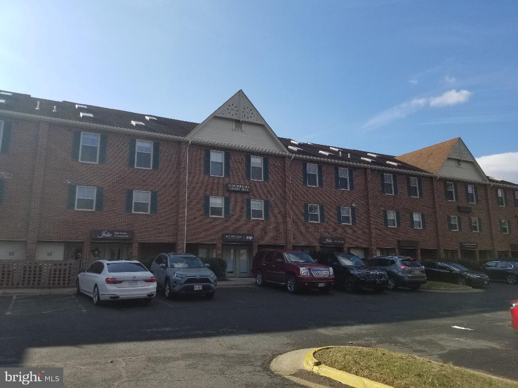 LEIGH CORNERS - Commercial Lease