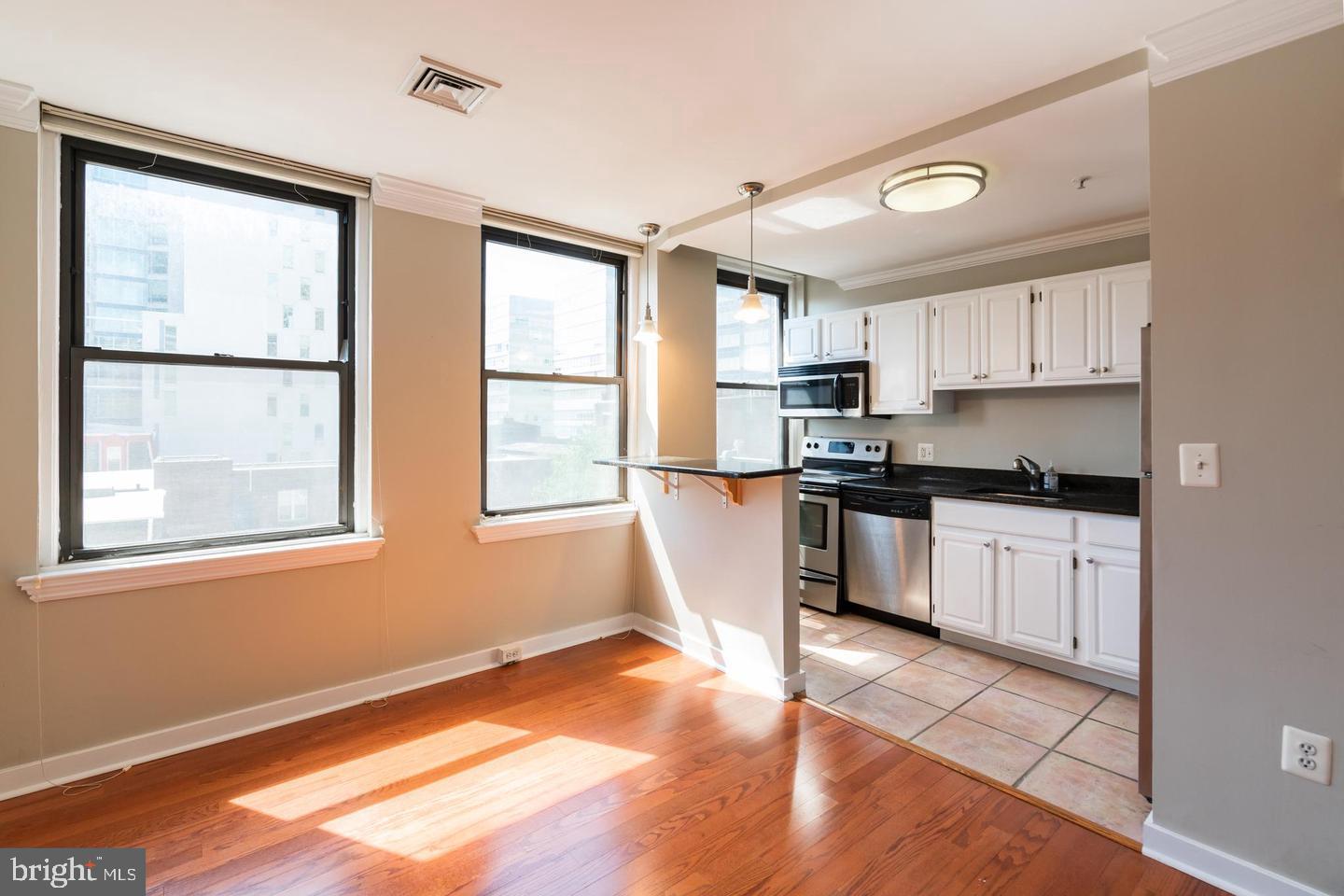 37 S 20TH STREET 4B