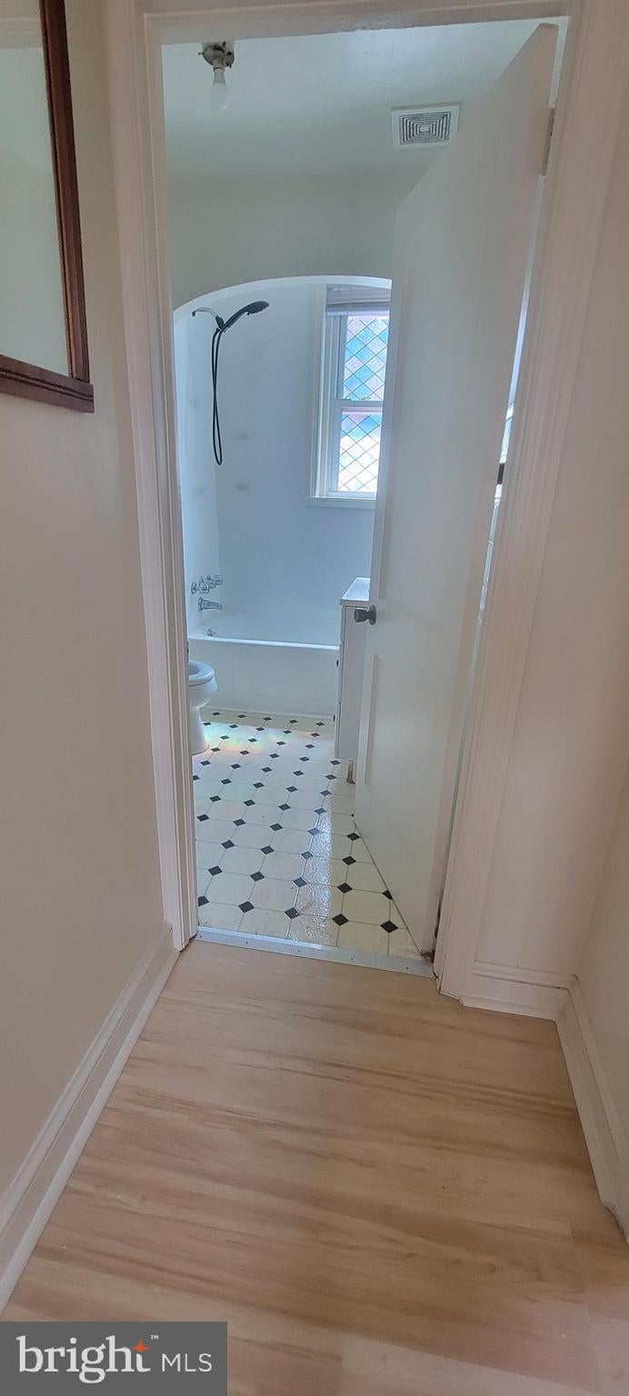 7 W WINONA AVENUE 2