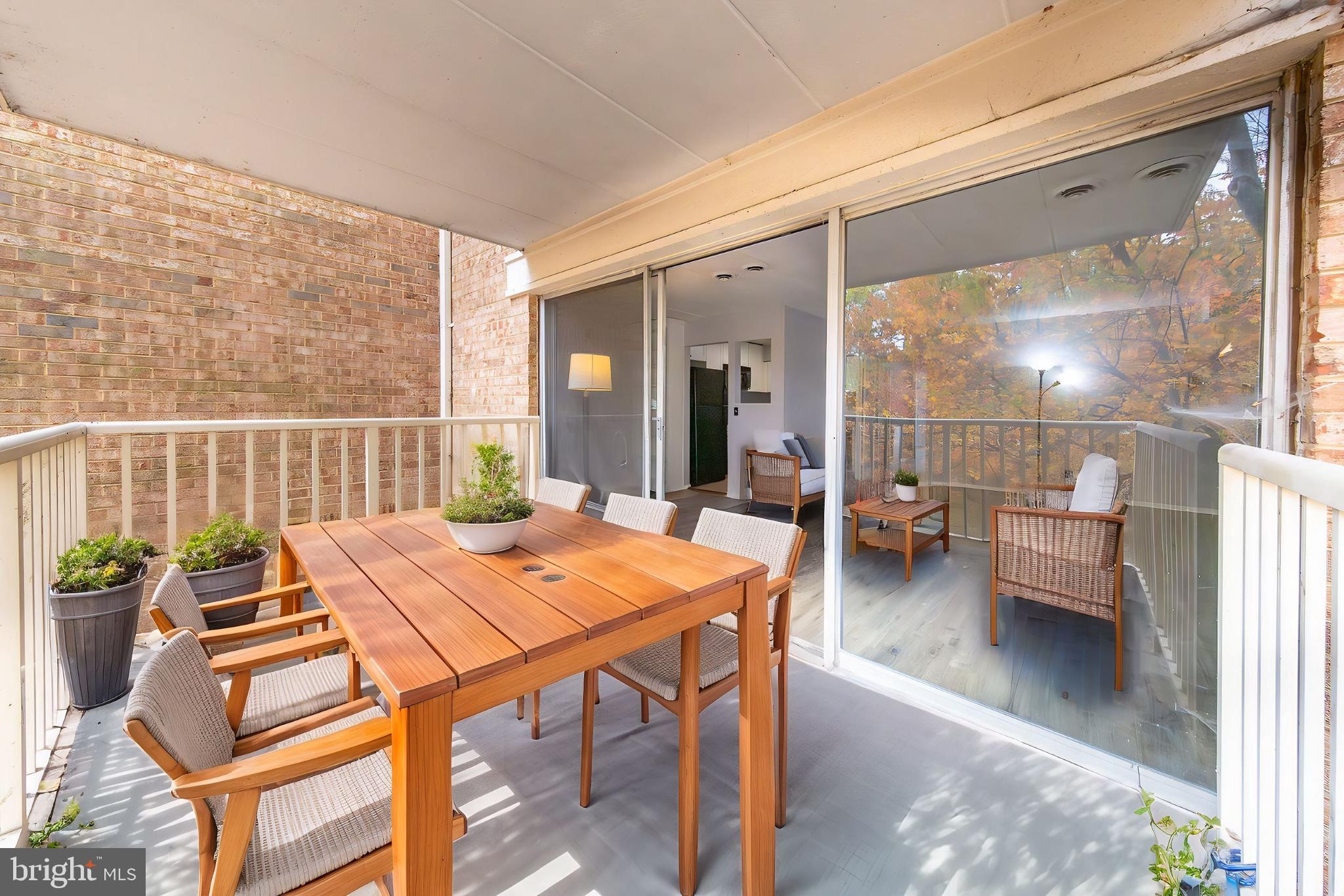 HUNTINGTON CLUB - Residential