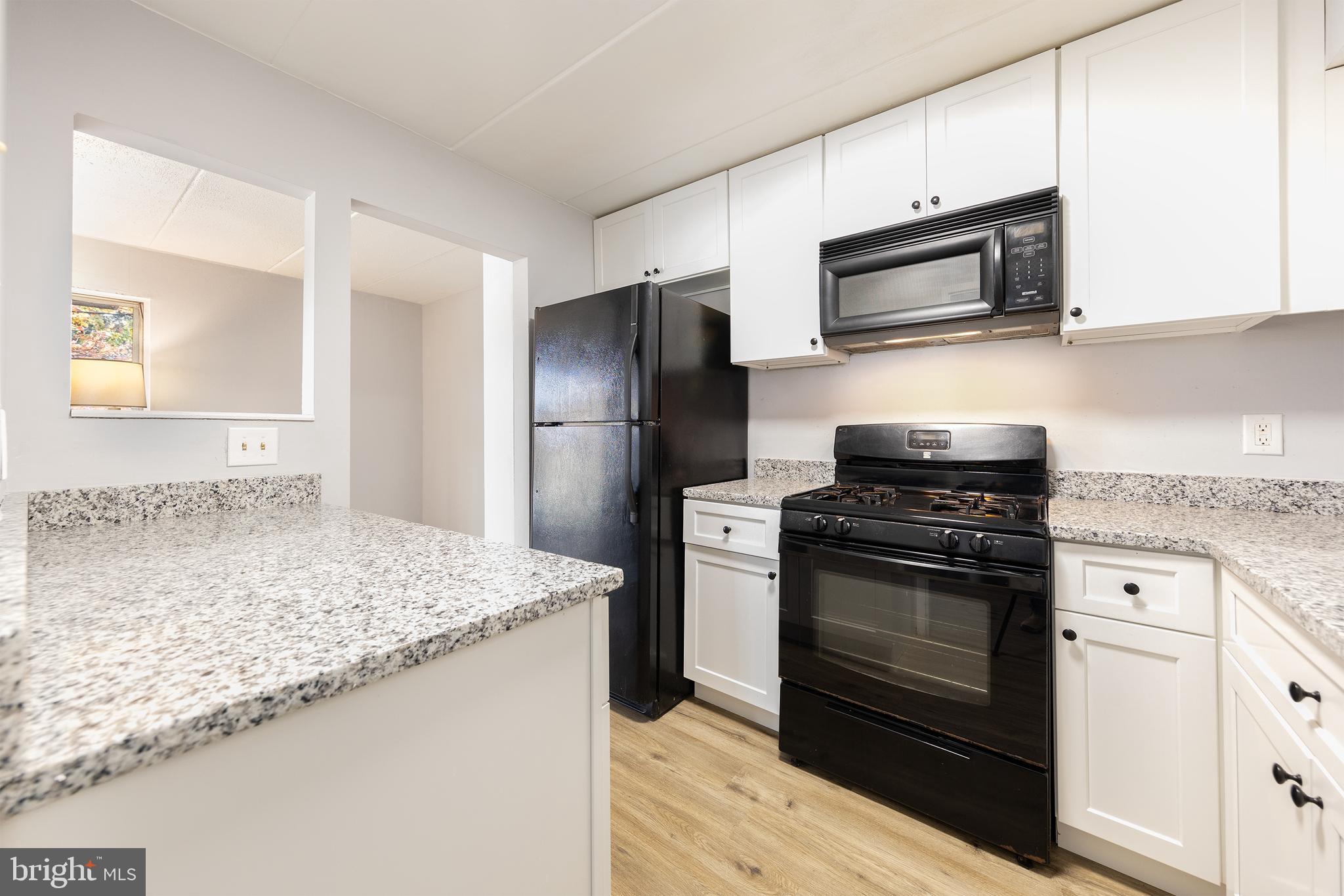 HUNTINGTON CLUB - Residential