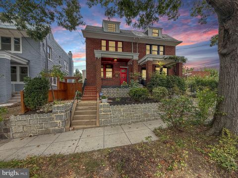 6318 8TH STREET NW WASHINGTON DC 20011