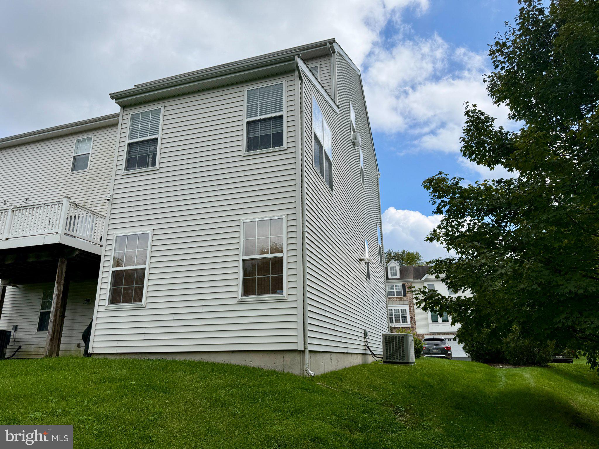 2 SHOREHAM DRIVE