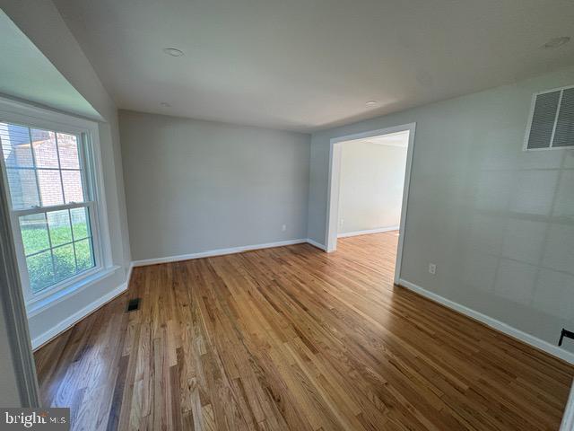 903 GARLAND COURT