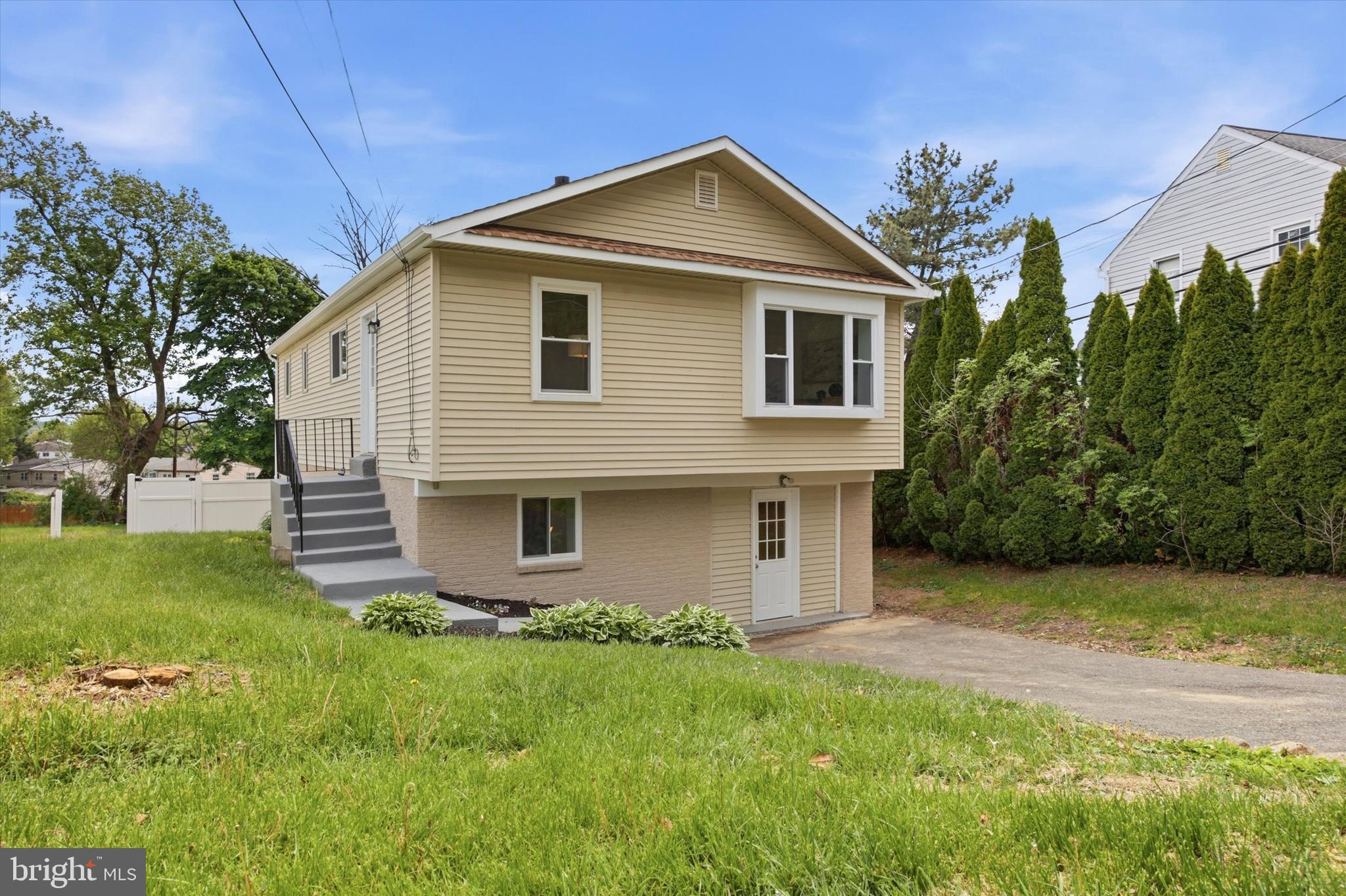 WILLOW GROVE - Residential