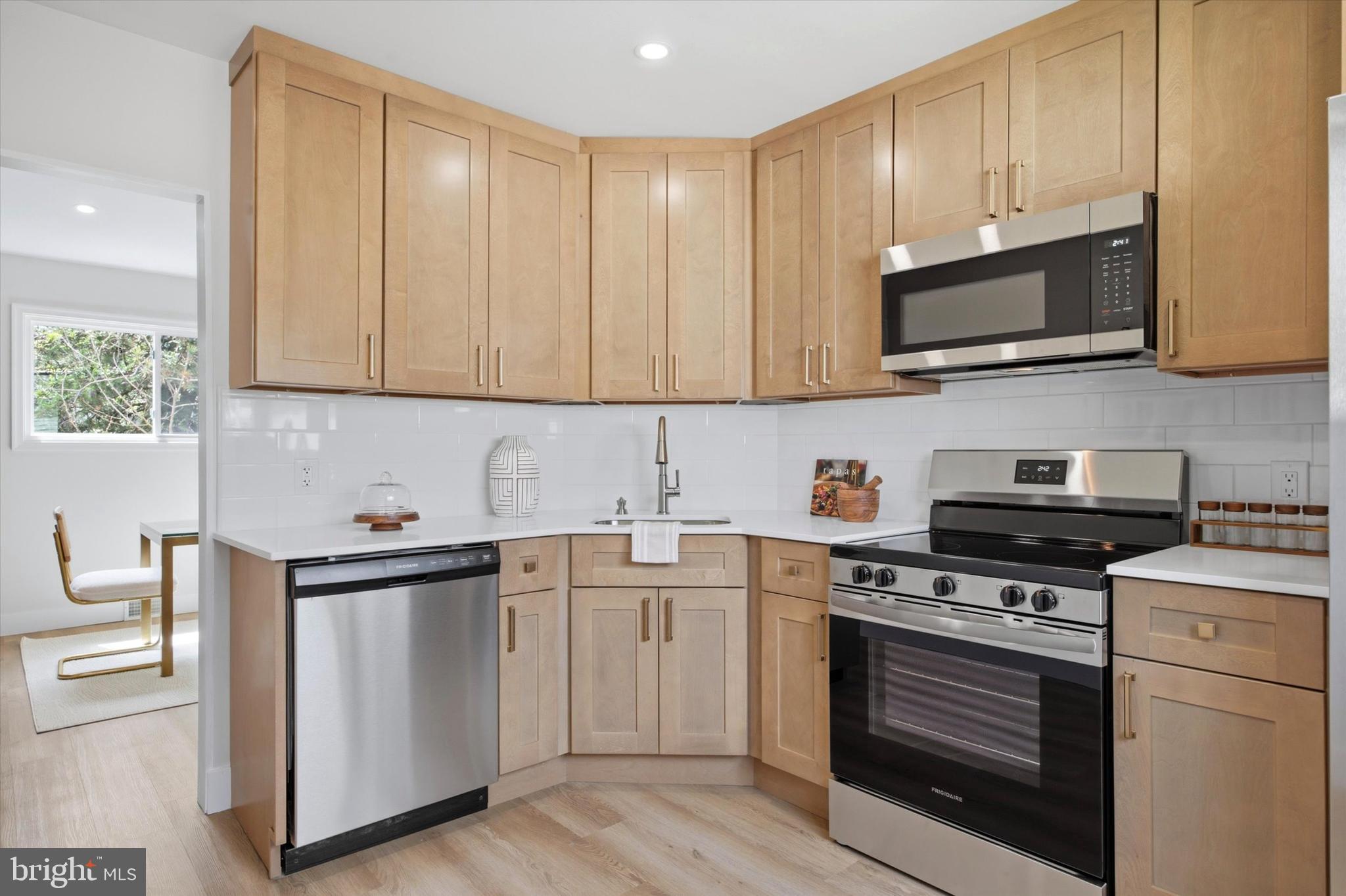 WILLOW GROVE - Residential