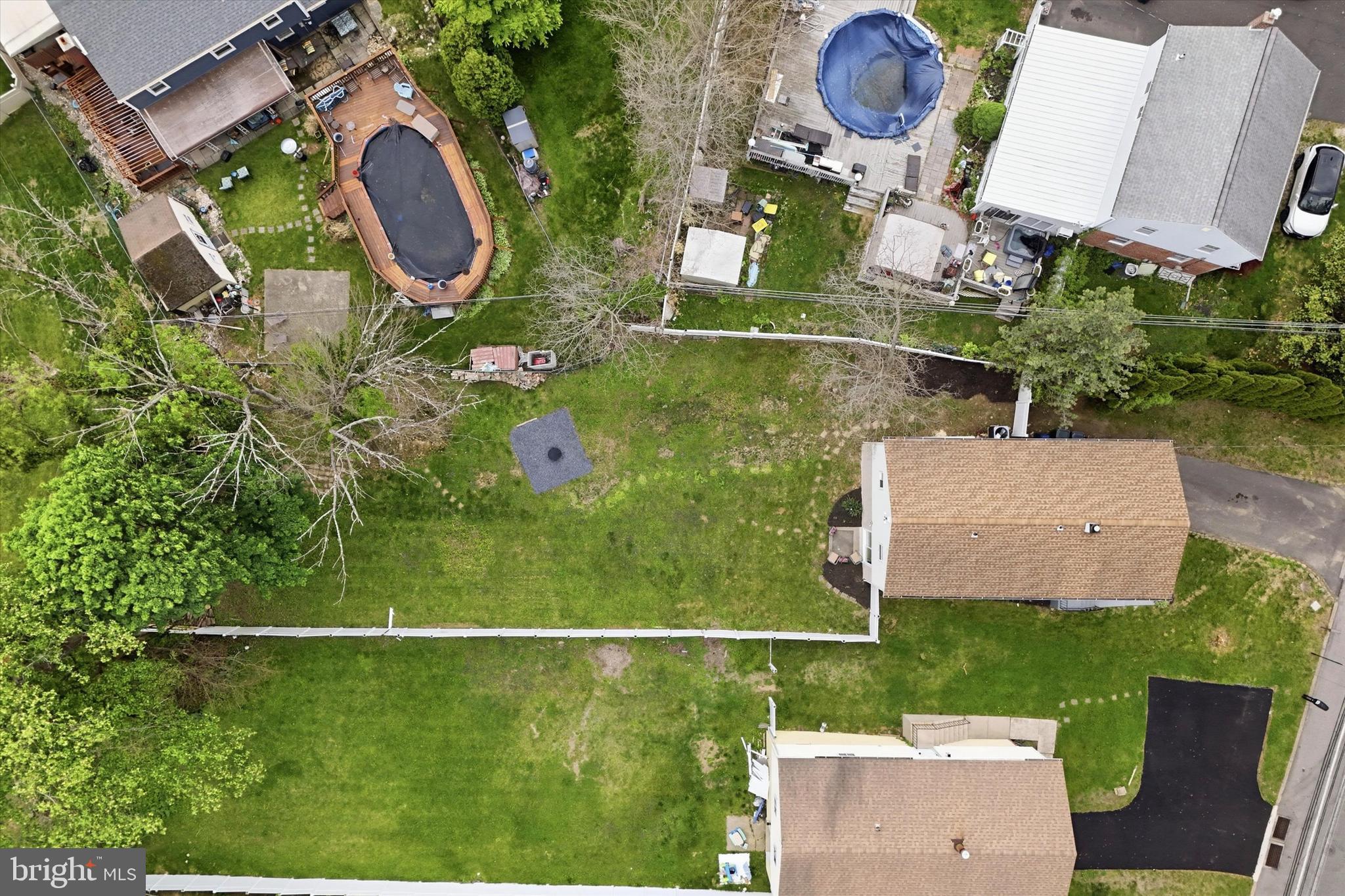 WILLOW GROVE - Residential