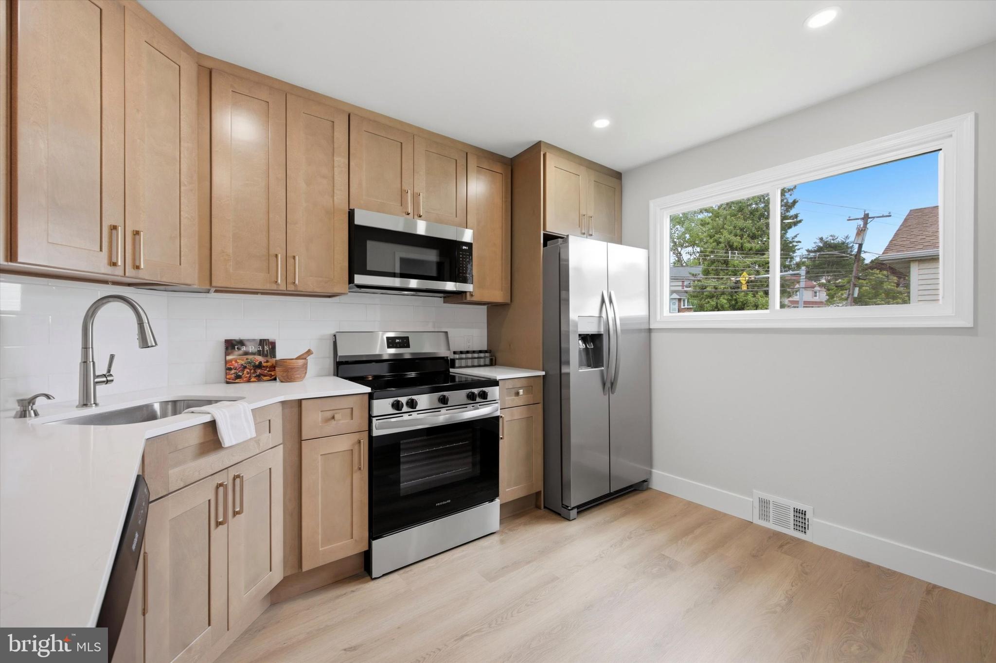 WILLOW GROVE - Residential