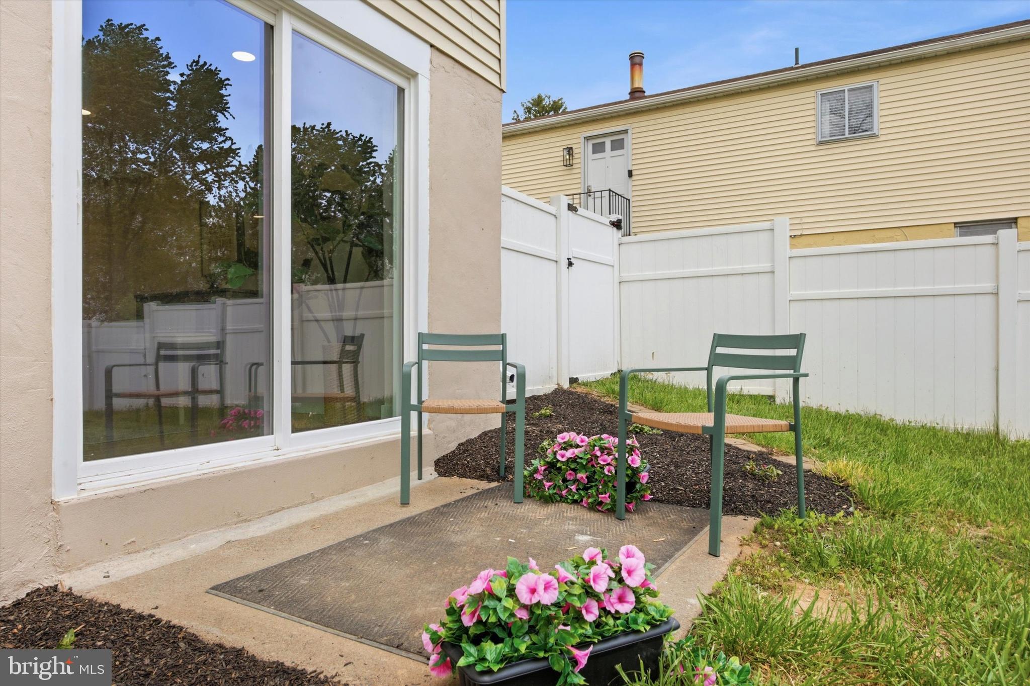 WILLOW GROVE - Residential