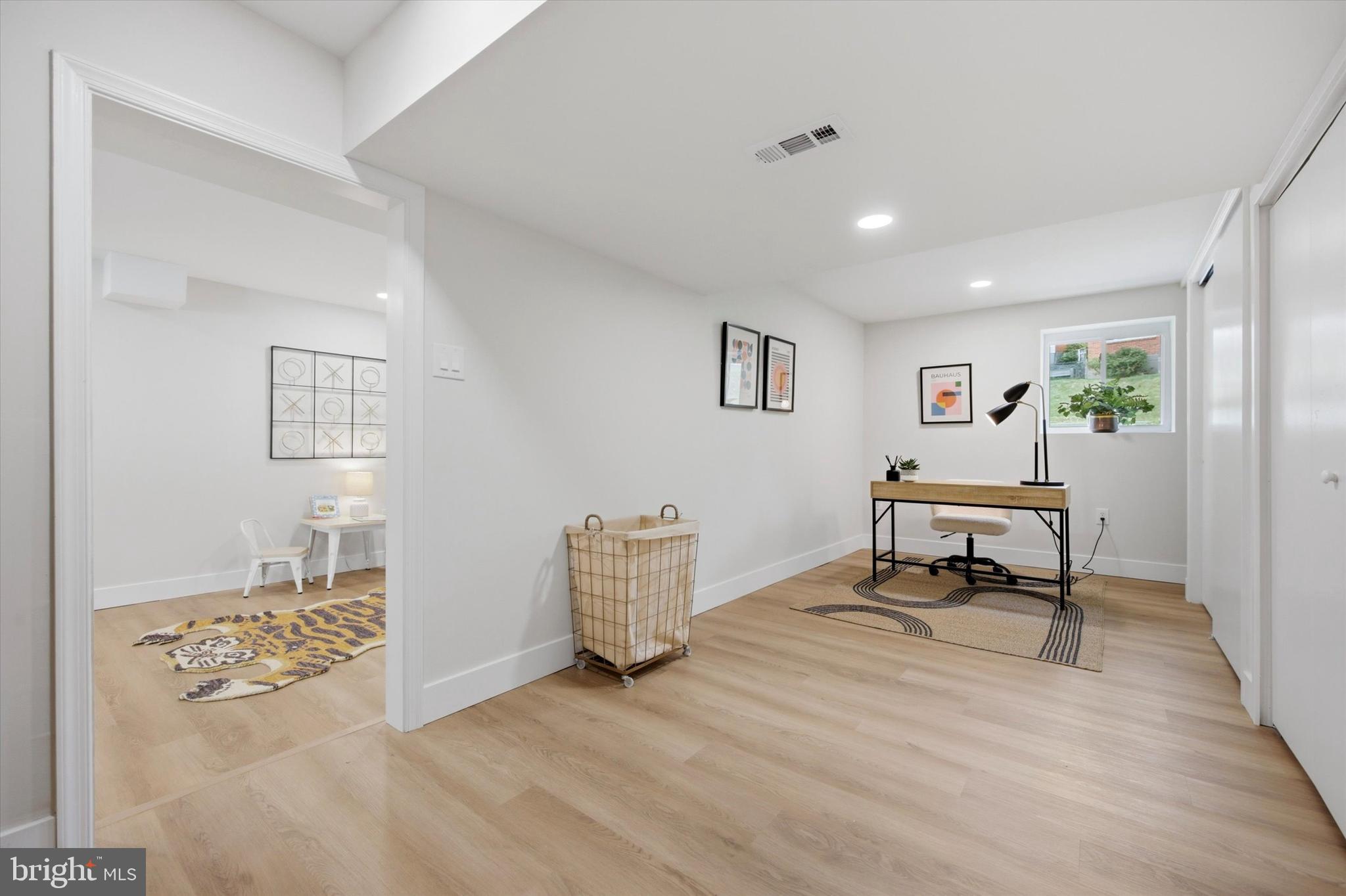 WILLOW GROVE - Residential