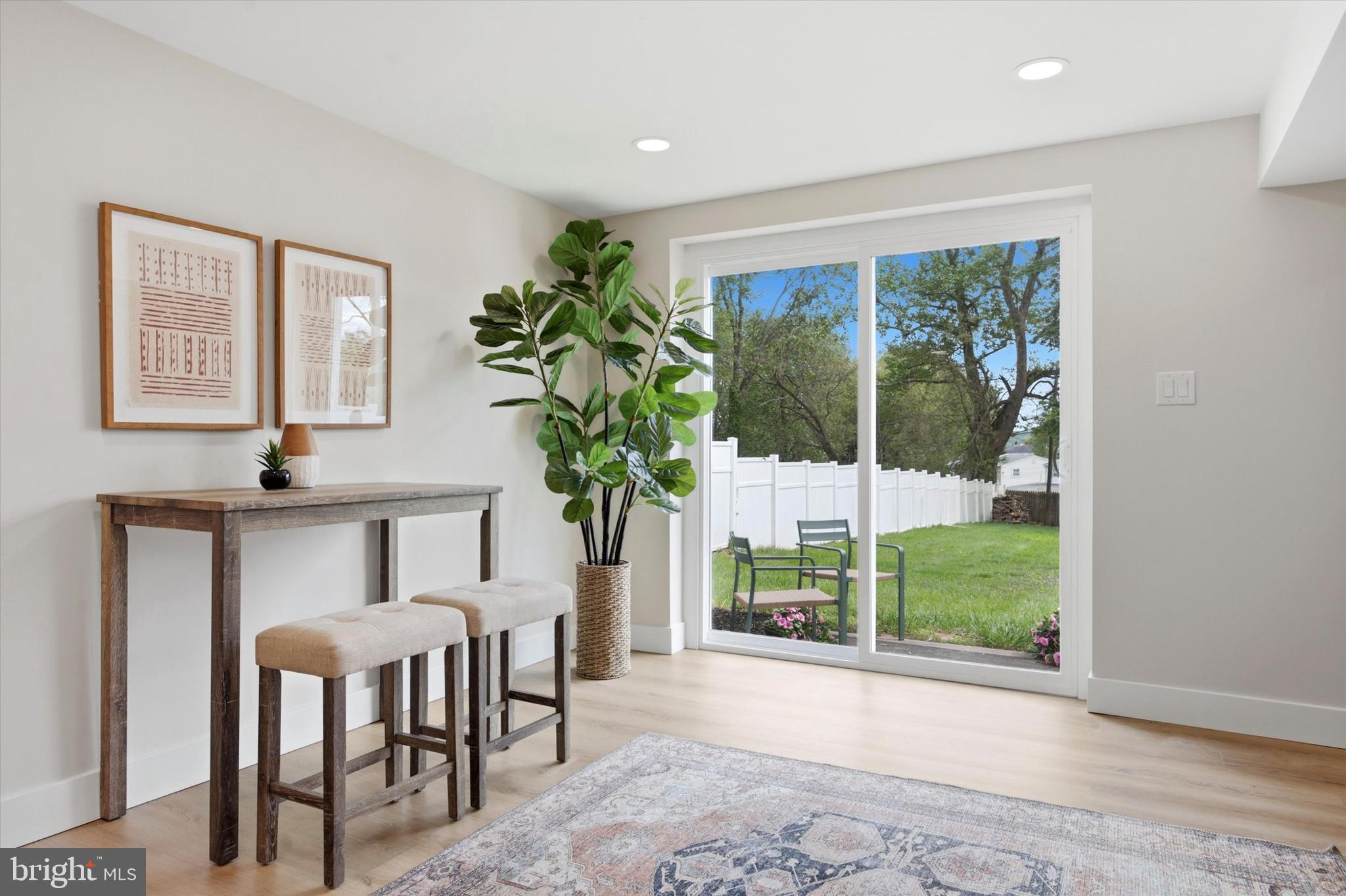 WILLOW GROVE - Residential