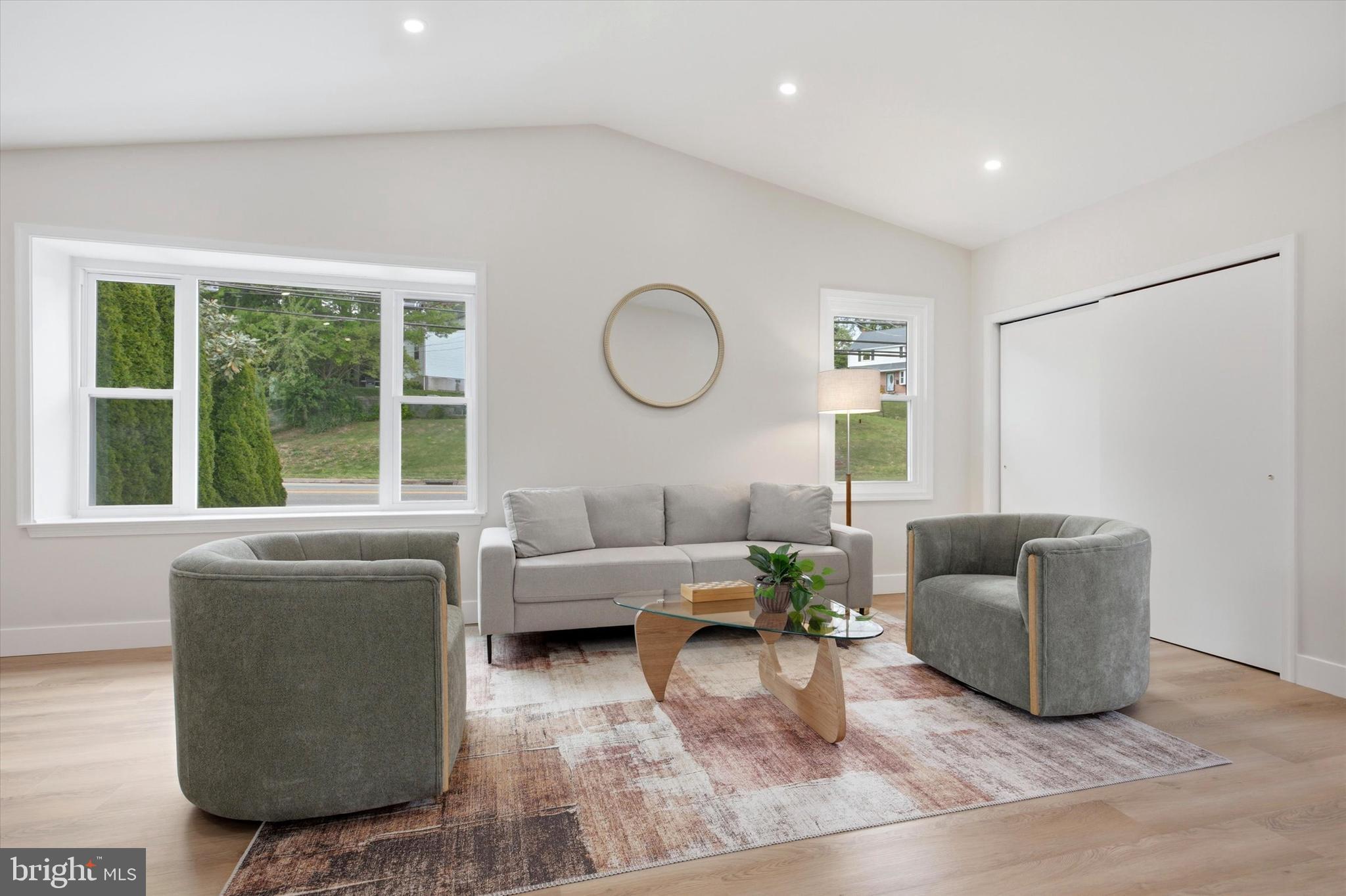 WILLOW GROVE - Residential