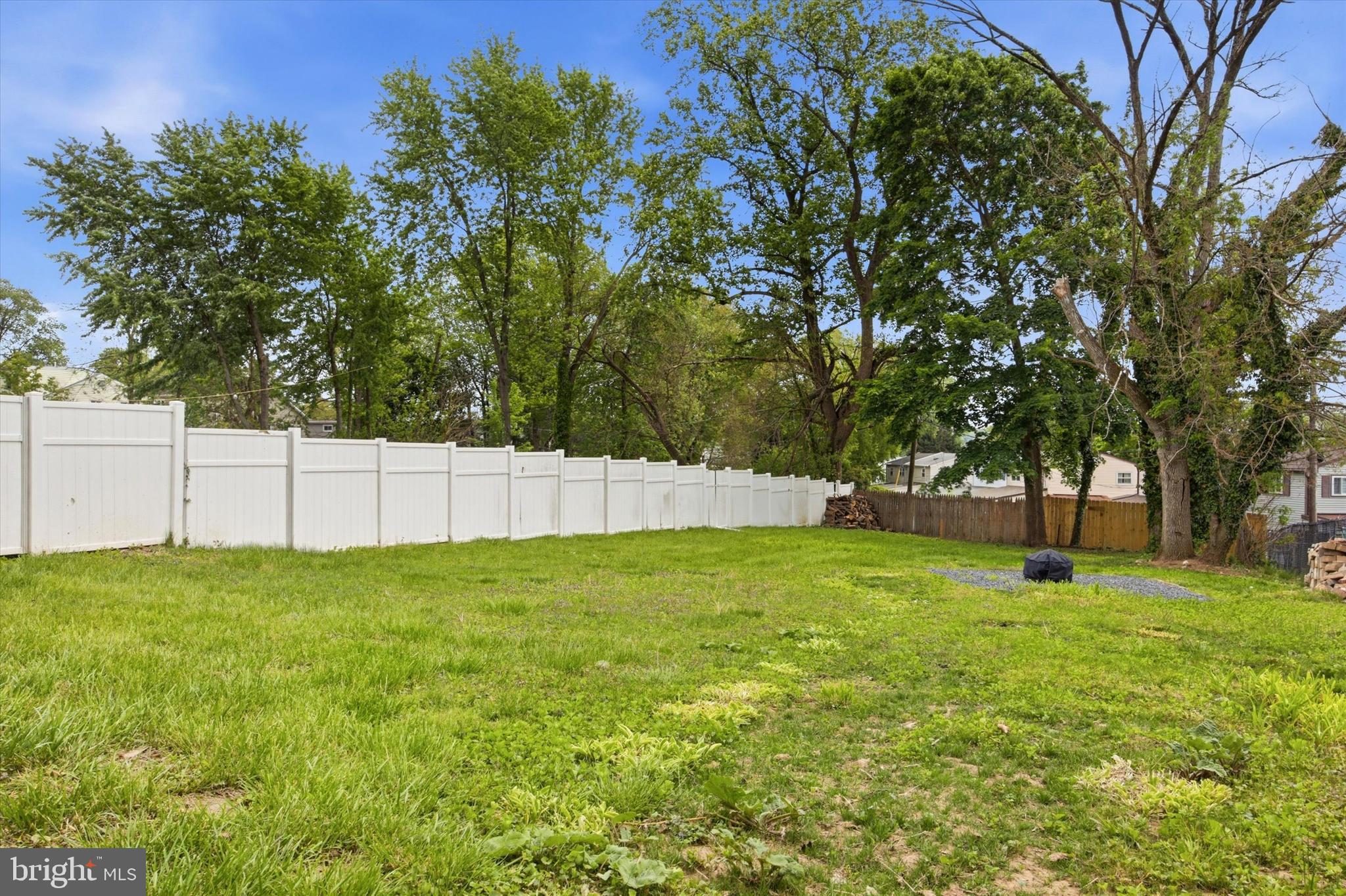 WILLOW GROVE - Residential