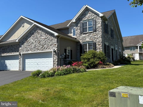 Townhouse For Sale - 1103 Hammon Avenue<br/> Lancaster County, EPHRATA, PA 17522