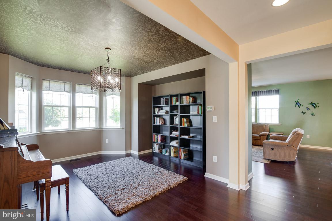 MEADOWS AT MORRIS FARM - Residential