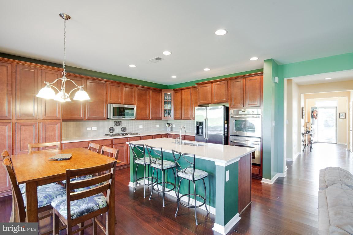 MEADOWS AT MORRIS FARM - Residential