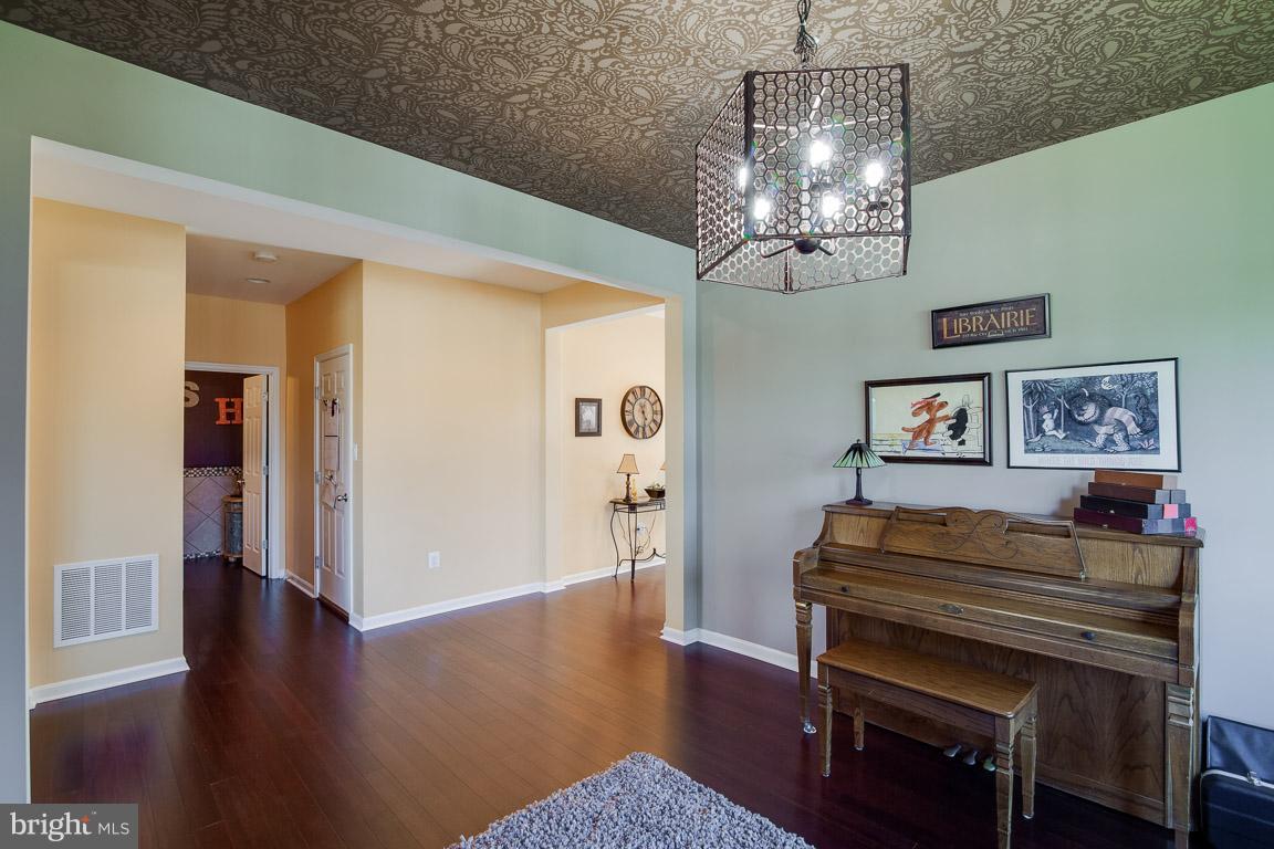 MEADOWS AT MORRIS FARM - Residential