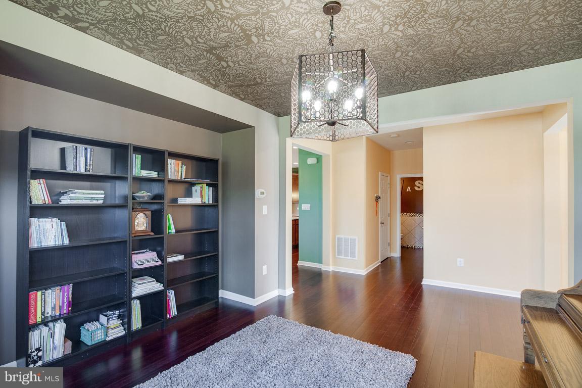 MEADOWS AT MORRIS FARM - Residential