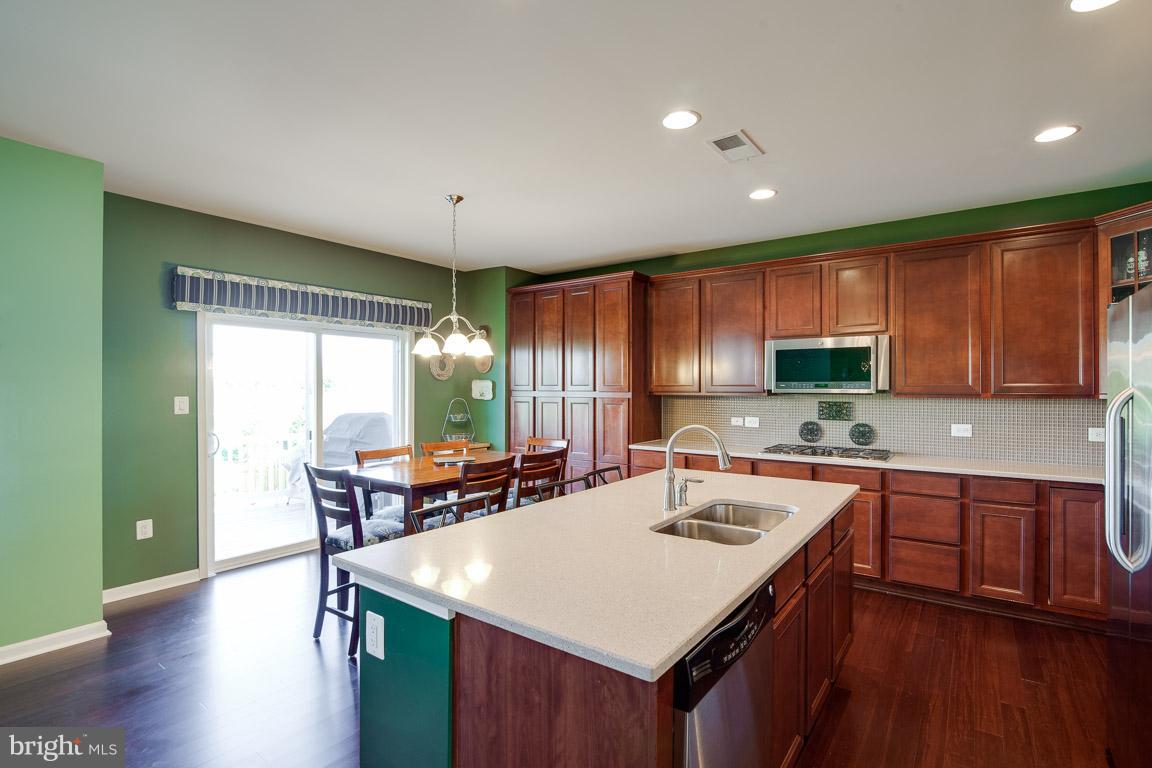 MEADOWS AT MORRIS FARM - Residential