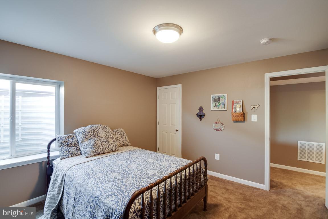 MEADOWS AT MORRIS FARM - Residential