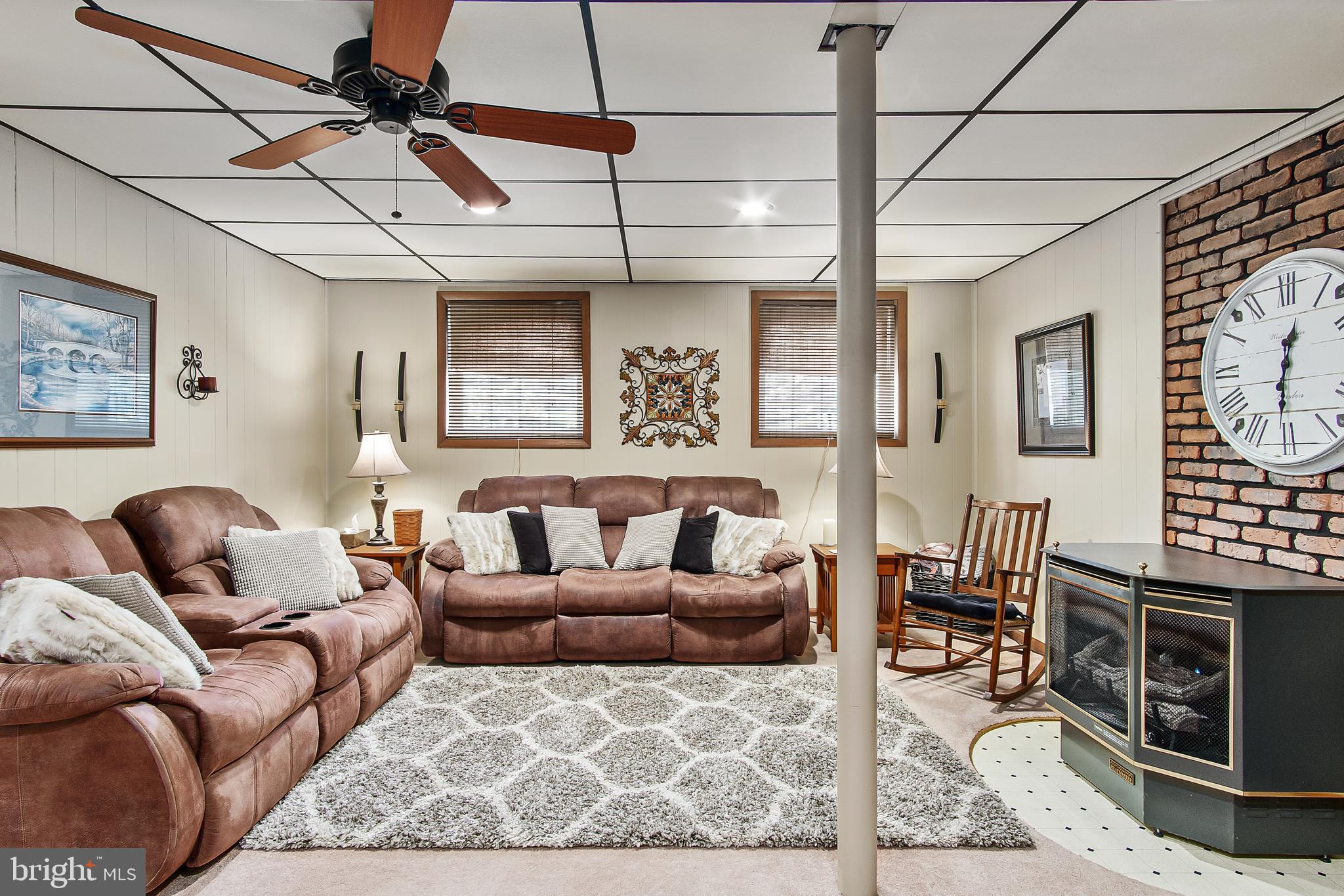 GREENHILL ACRES - Residential