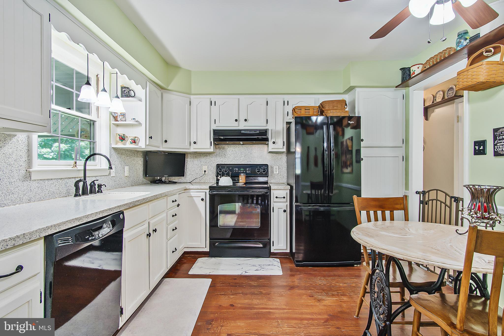 GREENHILL ACRES - Residential