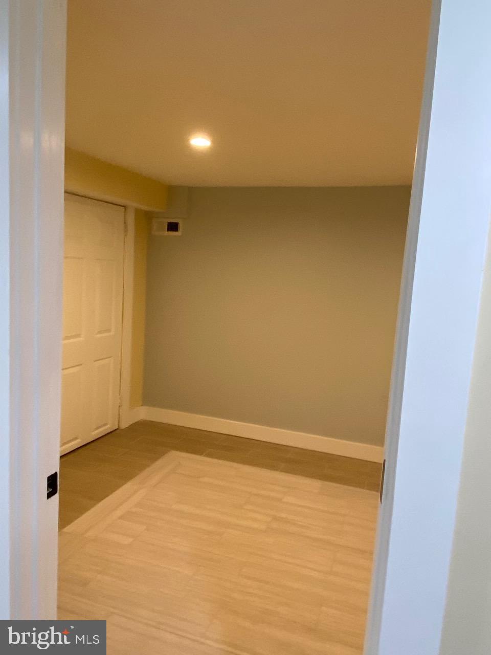 WHEATON OUT RES. (1) - Residential