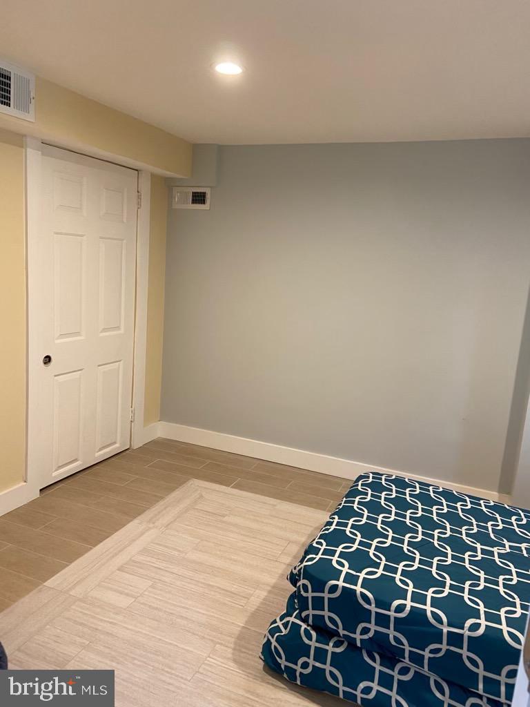 WHEATON OUT RES. (1) - Residential