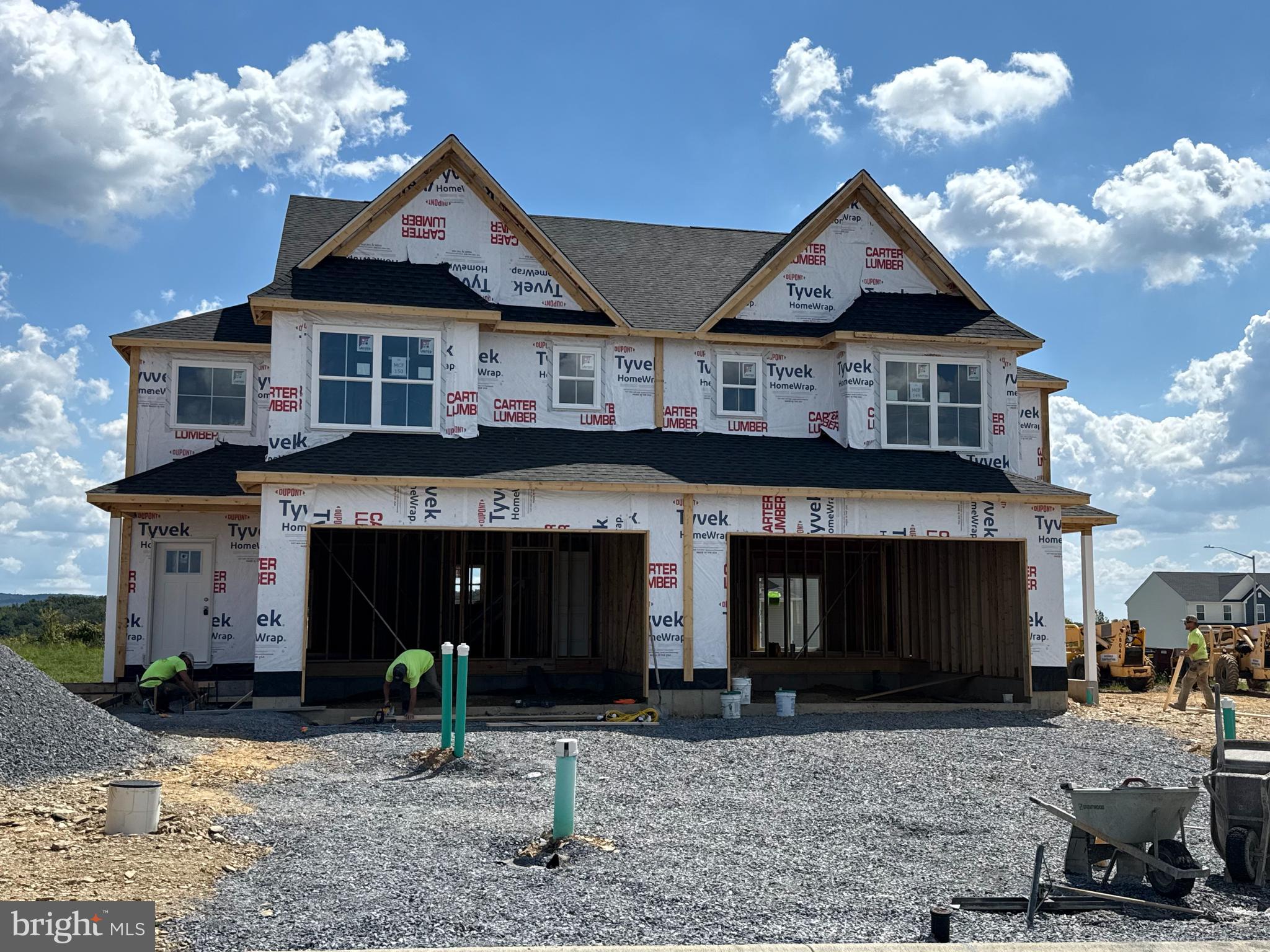 MCINTOSH FARMS - Residential