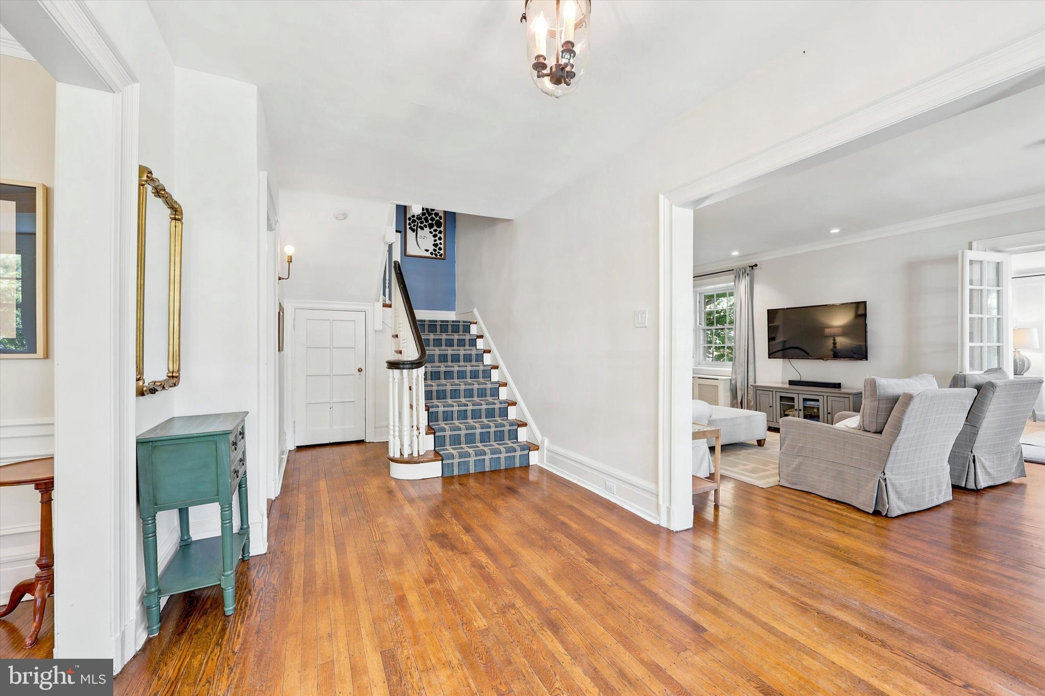 112 W SPRINGFIELD AVENUE