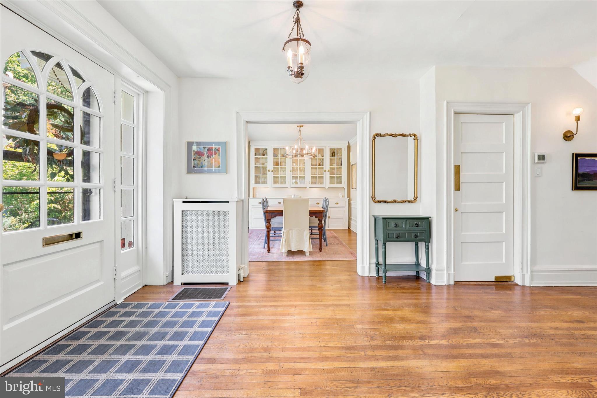 112 W SPRINGFIELD AVENUE