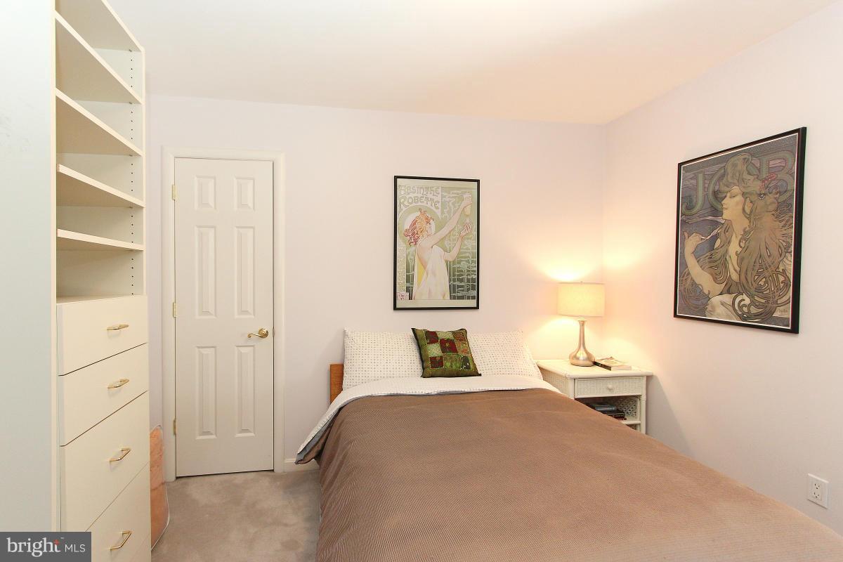 HIGH POINT - Residential