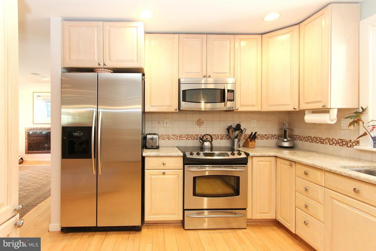 HIGH POINT - Residential