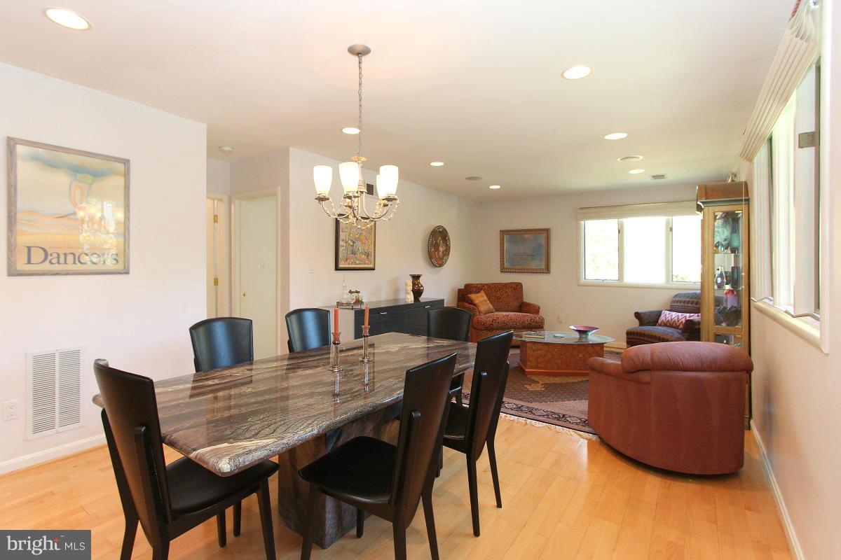 HIGH POINT - Residential