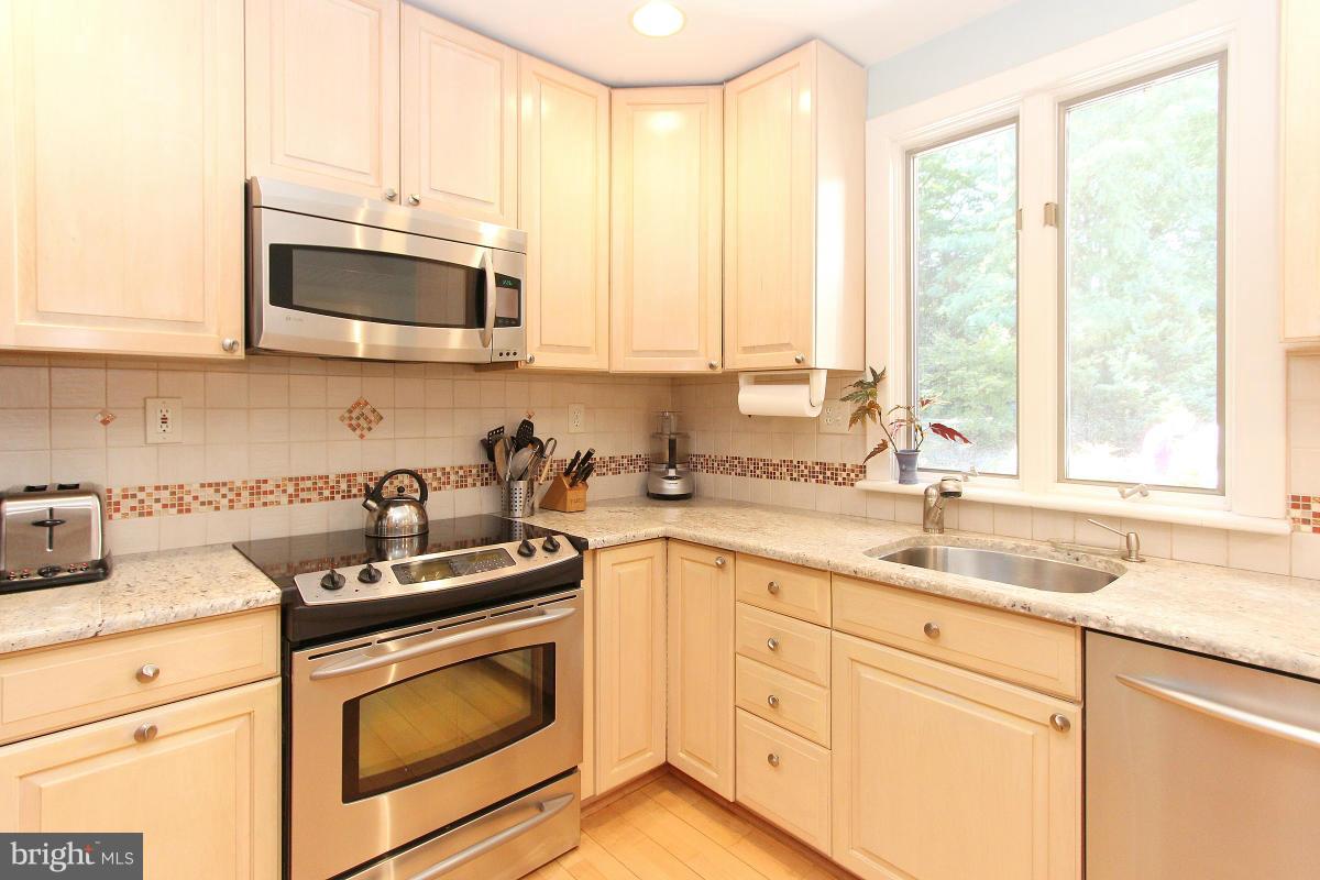 HIGH POINT - Residential