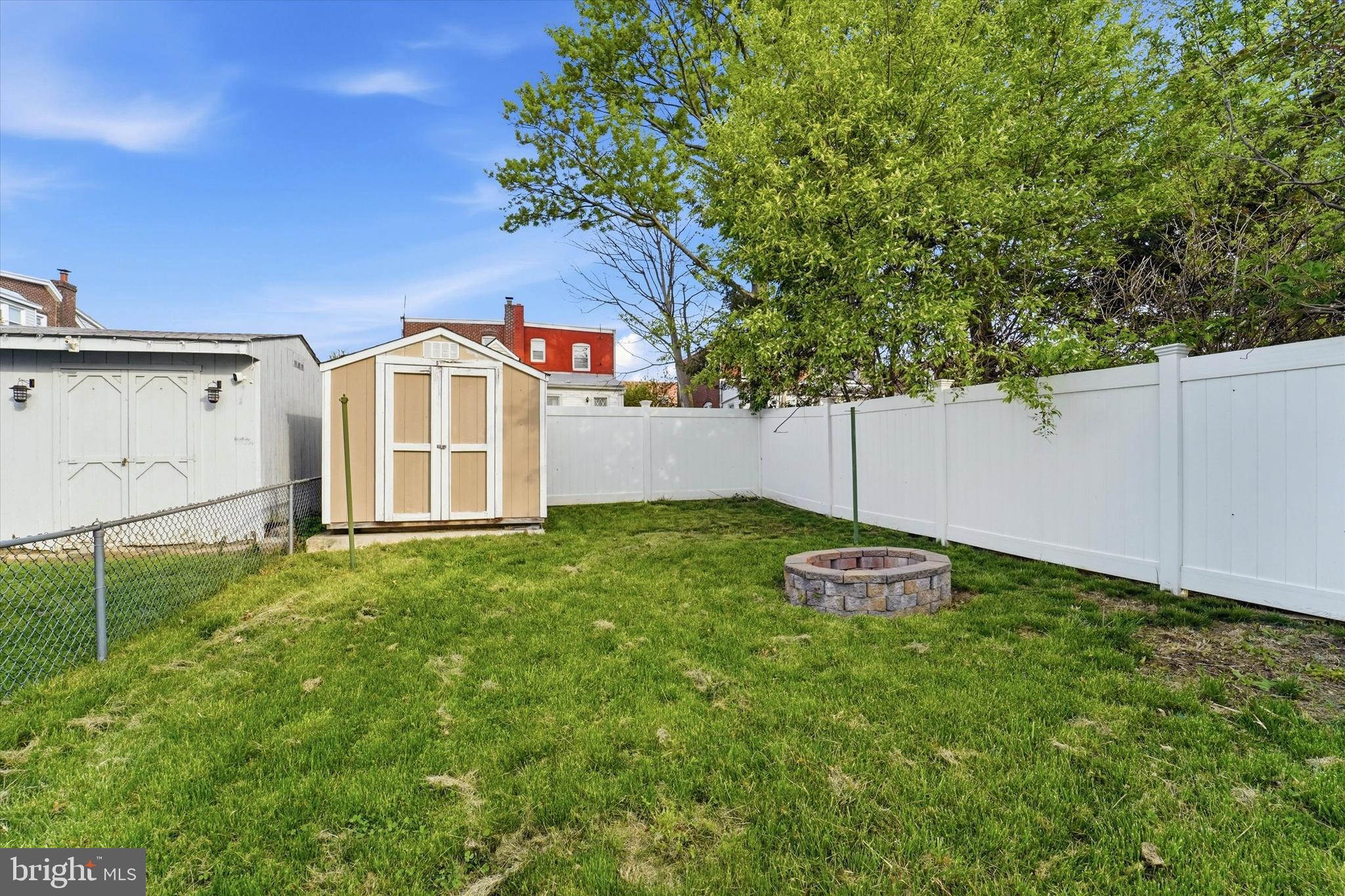 FOX CHASE - Residential