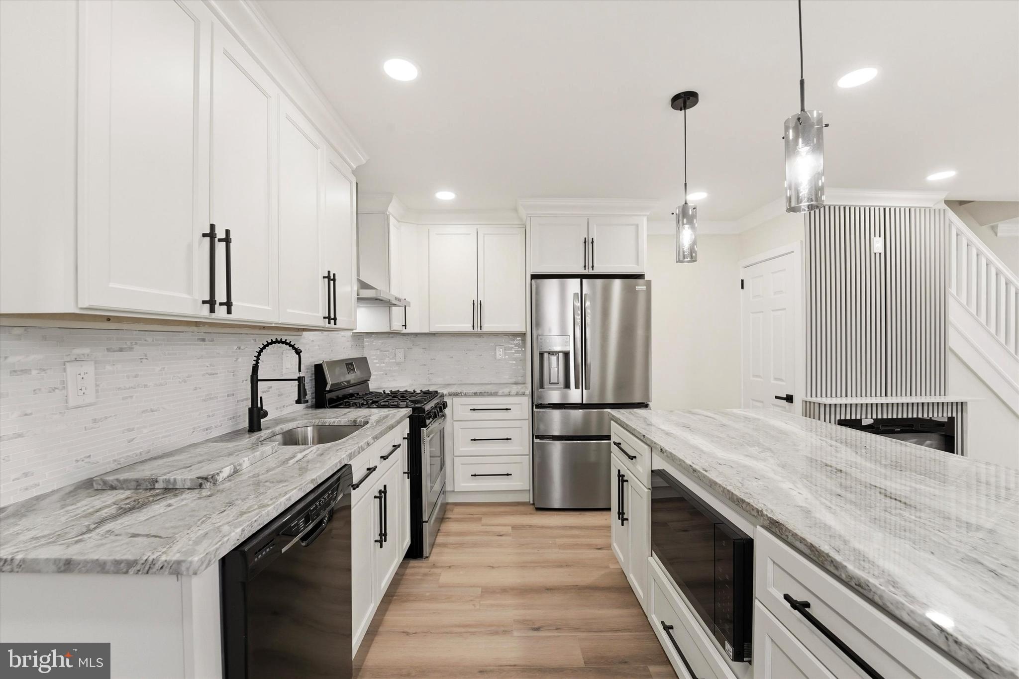 FOX CHASE - Residential