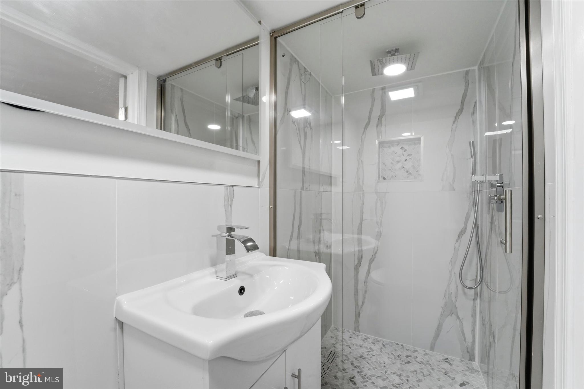 FOX CHASE - Residential