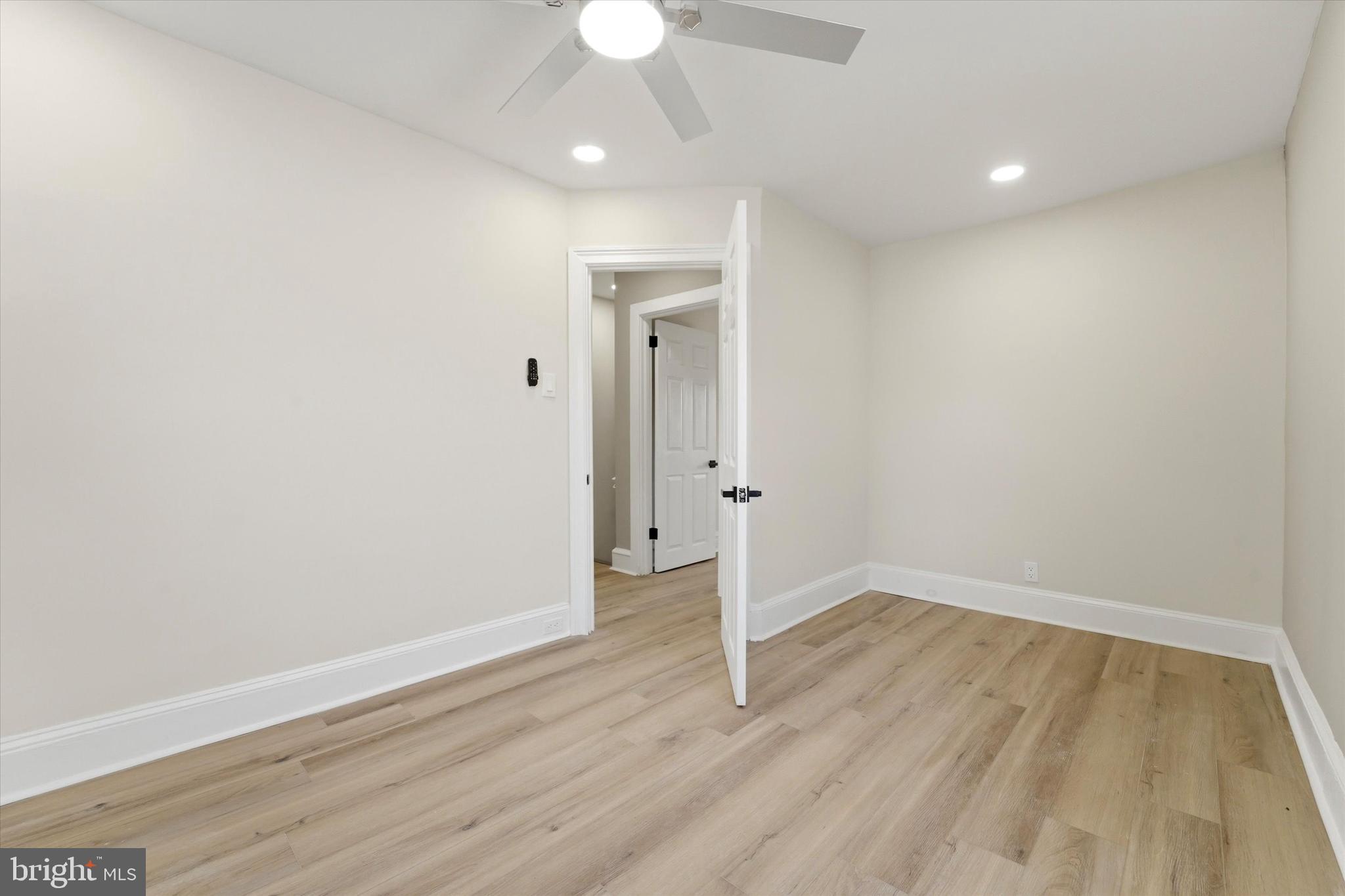 FOX CHASE - Residential