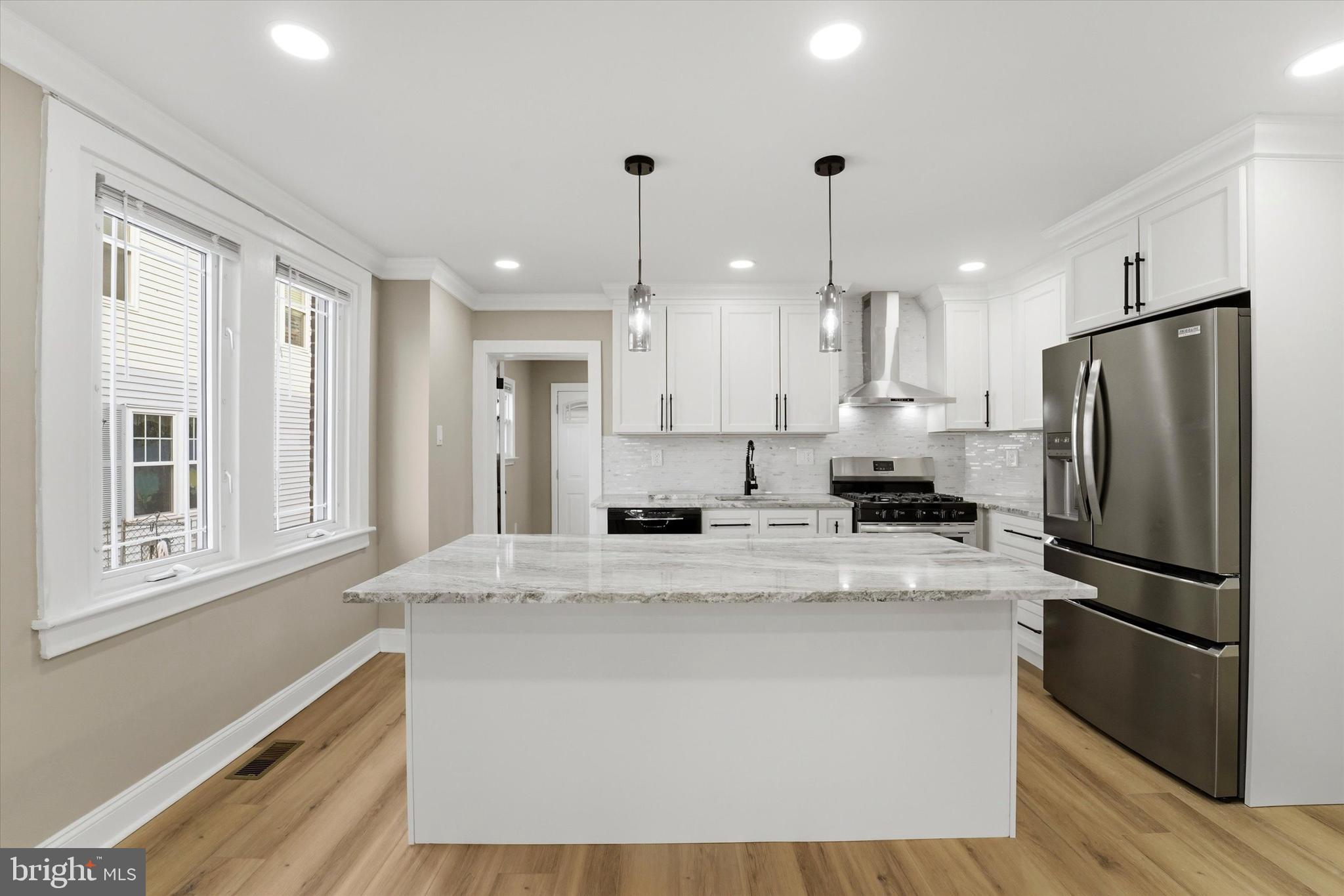 FOX CHASE - Residential