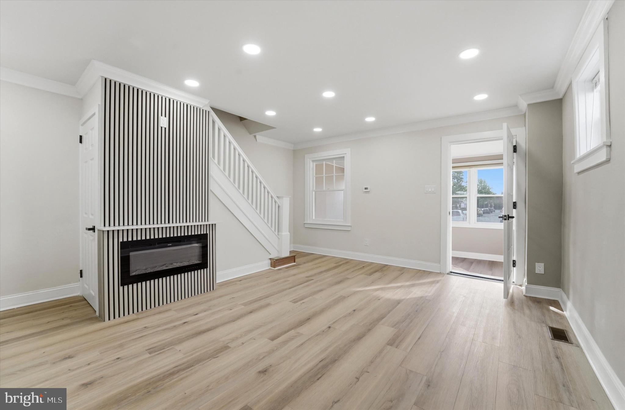 FOX CHASE - Residential