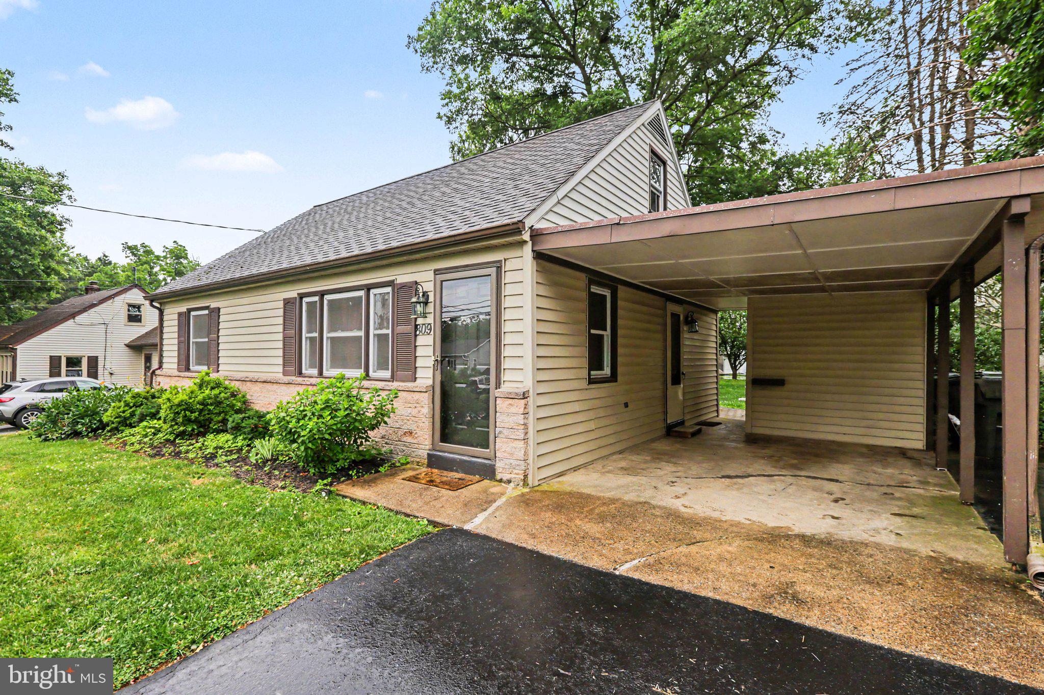 809 GRANTHAM ROAD