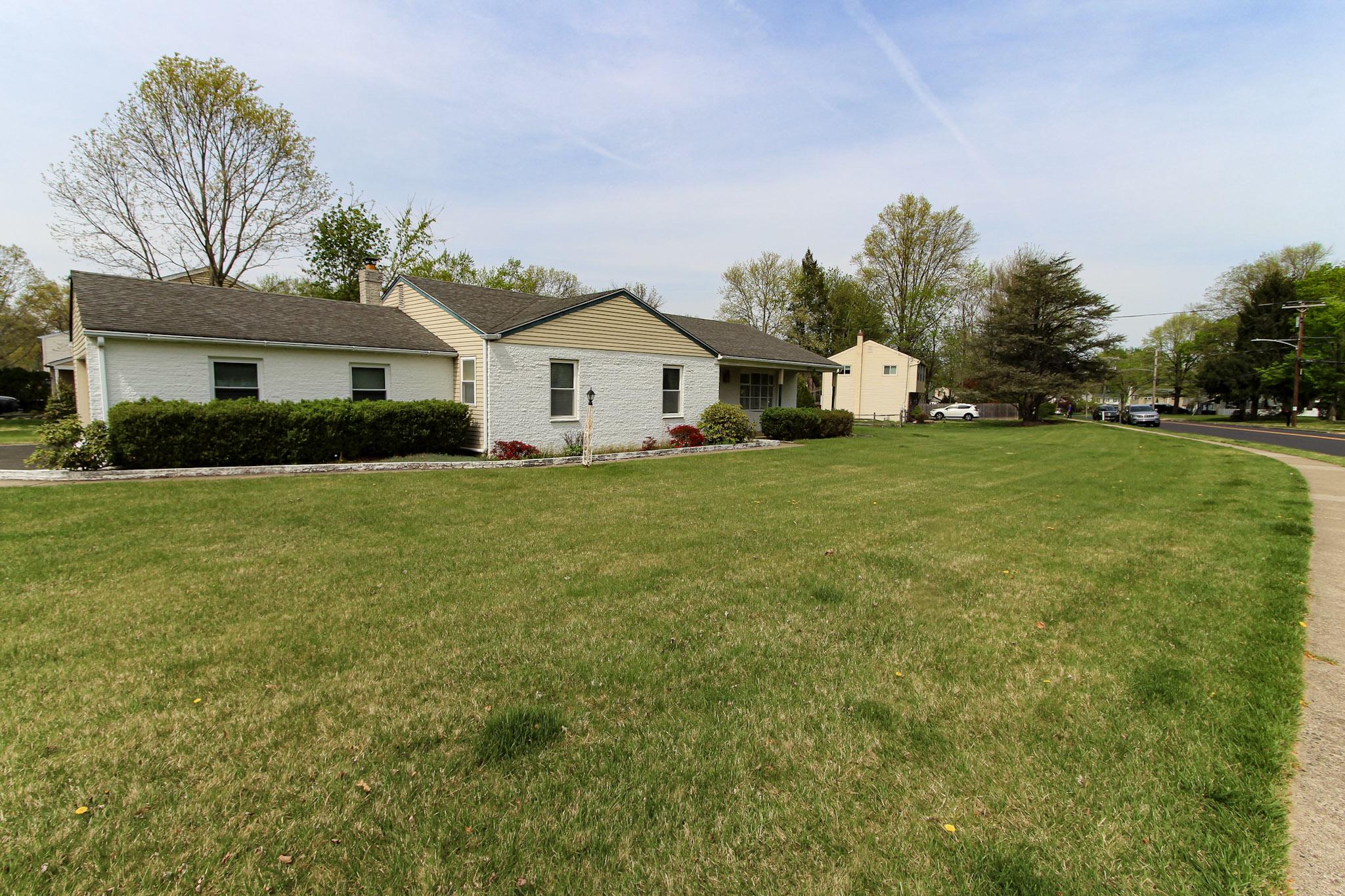 COLONIAL VIL - Residential