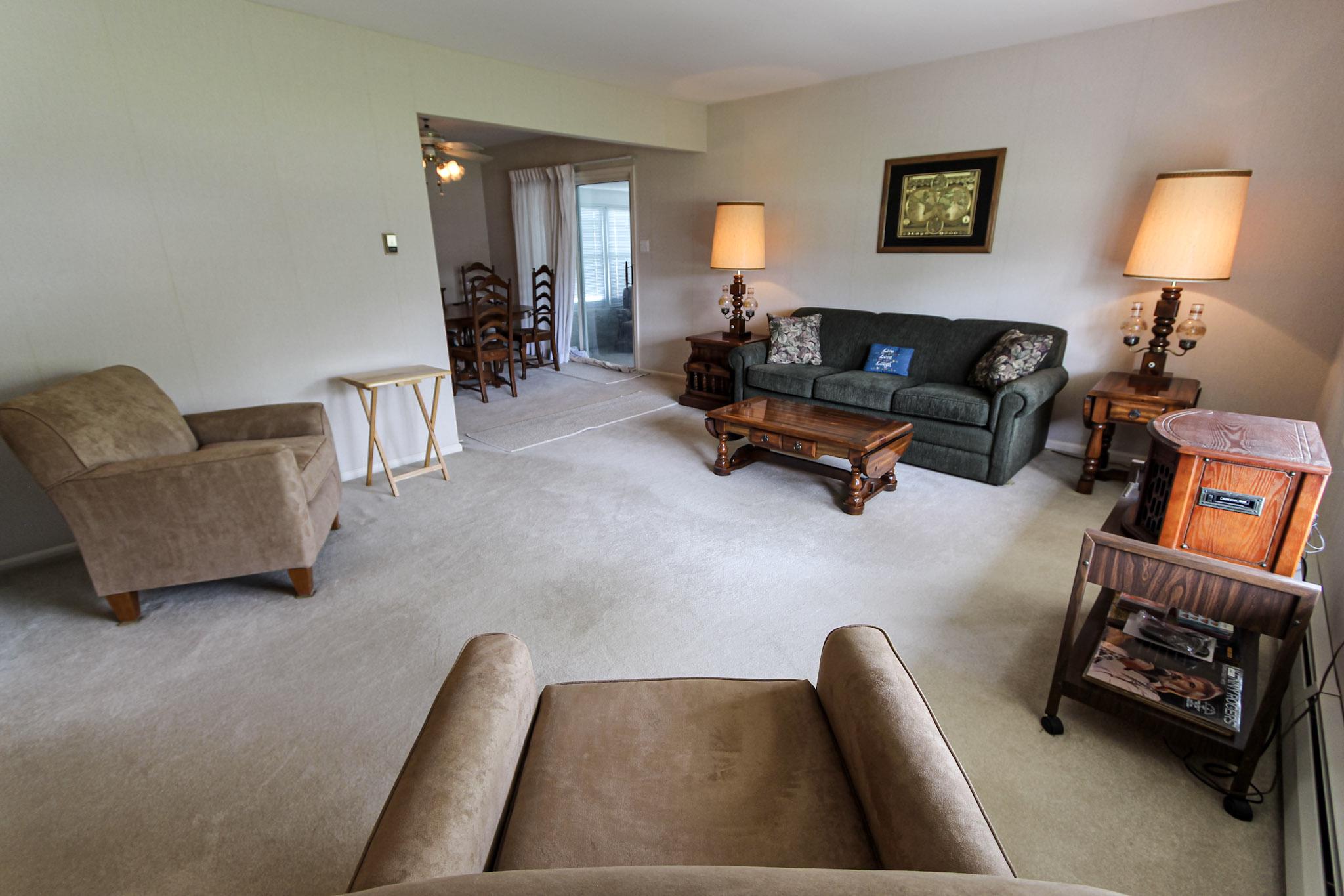 COLONIAL VIL - Residential